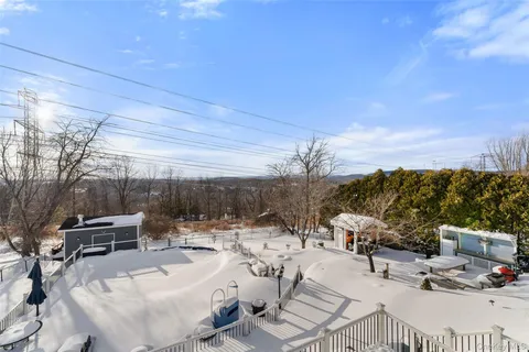 $999,999 | 3175 Court Street, Yorktown Heights, NY 10598