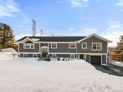 $999,999 | 3175 Court Street, Yorktown Heights, NY 10598