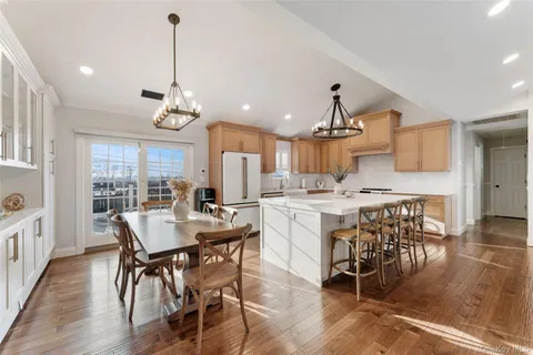 $999,999 | 3175 Court Street, Yorktown Heights, NY 10598