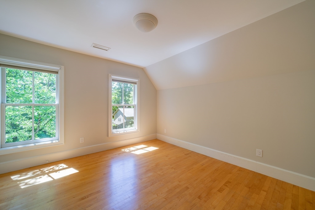 114 South Main Street Northampton, MA 01062 - Photo 28 of 42
