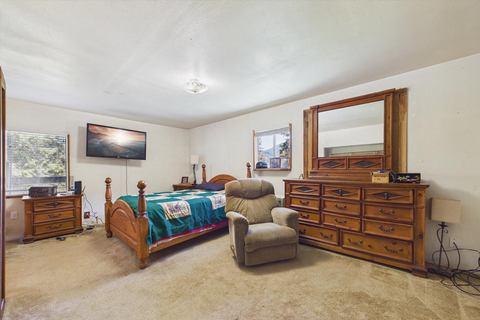 1490 Red Cap Road Orleans, CA 95556 - Photo 32 of 71