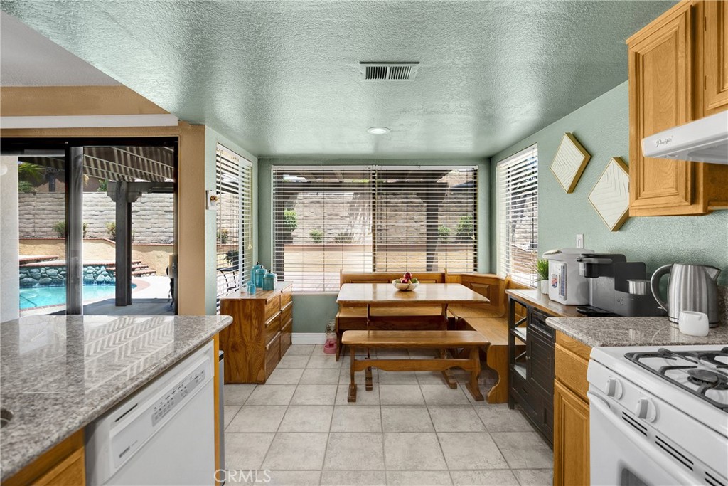 6785 Inyo Place Rancho Cucamonga, CA 91701 - Photo 8 of 44