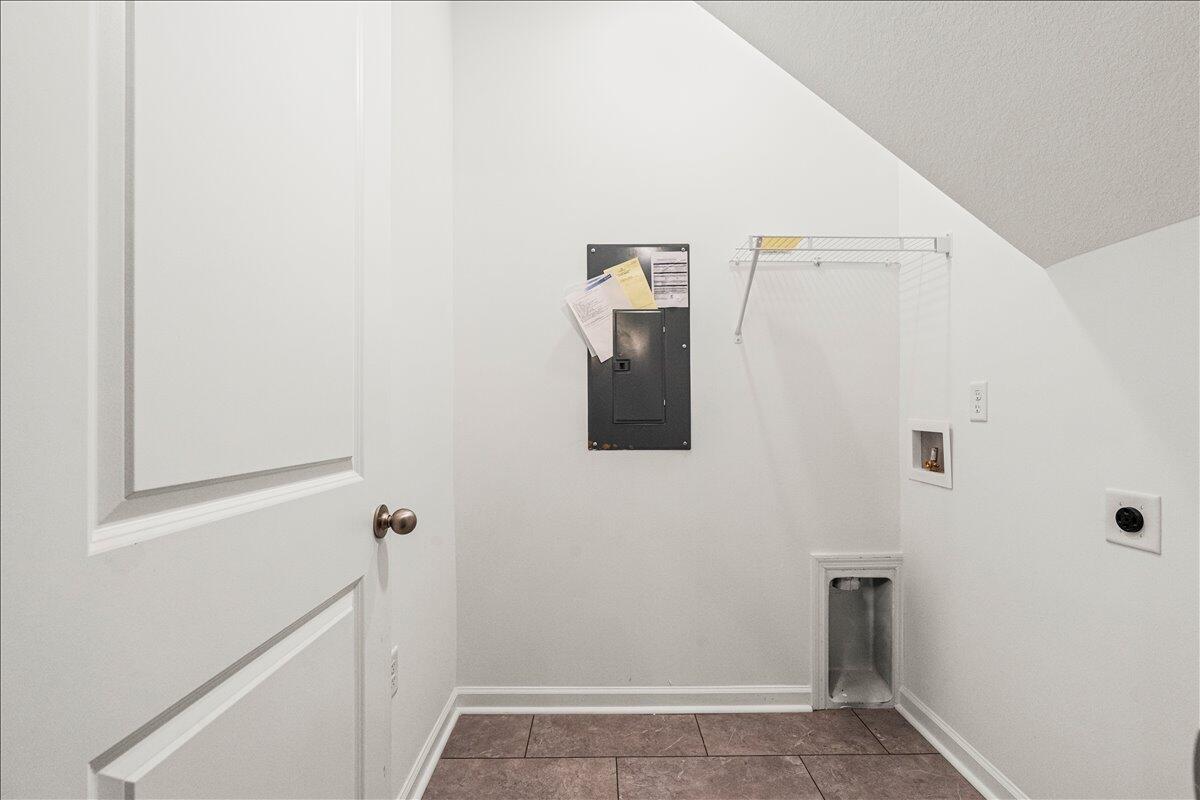 137 Copper Ridge Road Evans, GA 30809 - Photo 34 of 38 34-Laundry