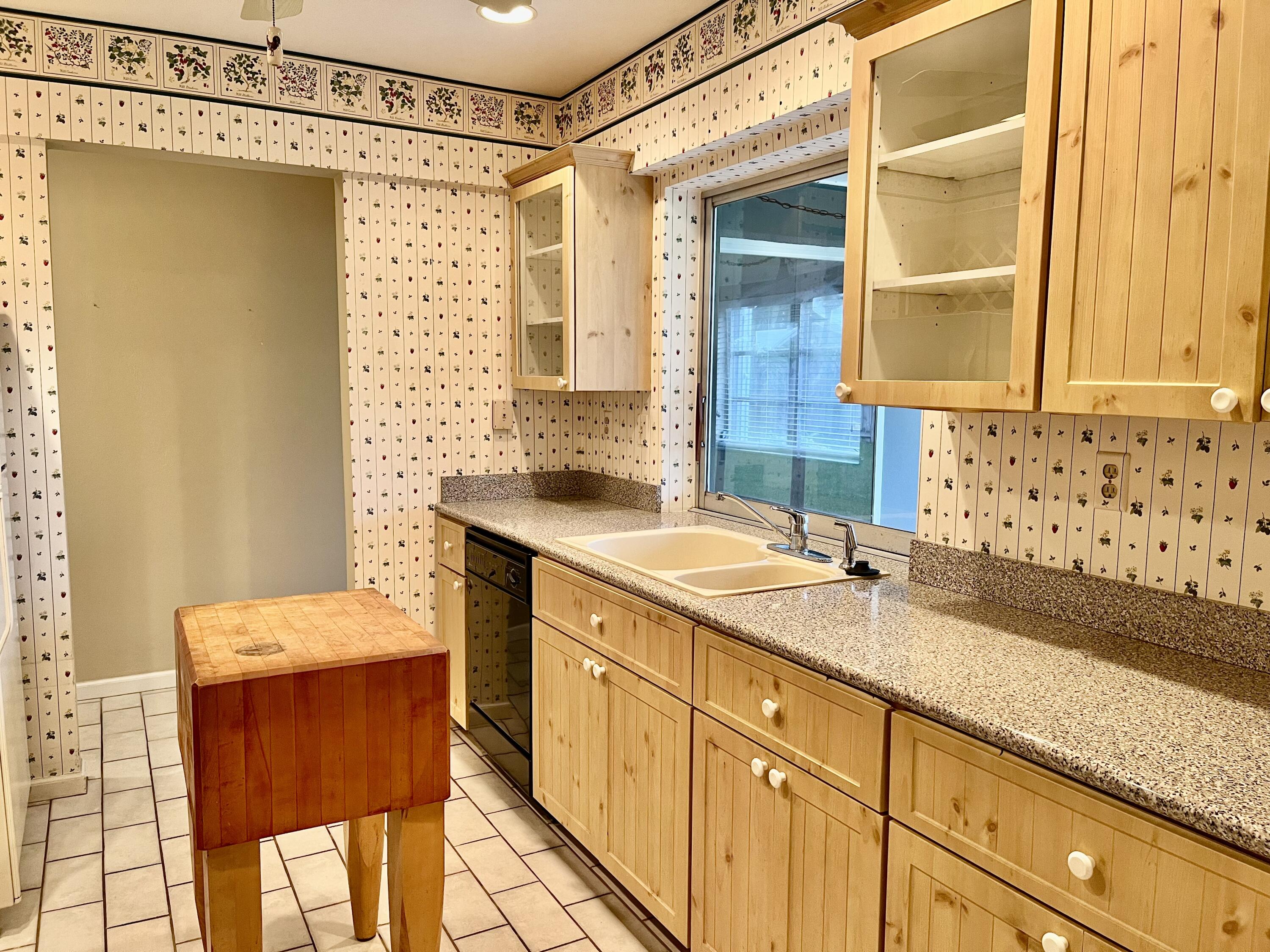1939 Sharon Street Boca Raton, FL 33486 - Photo 17 of 26 IMG_2977