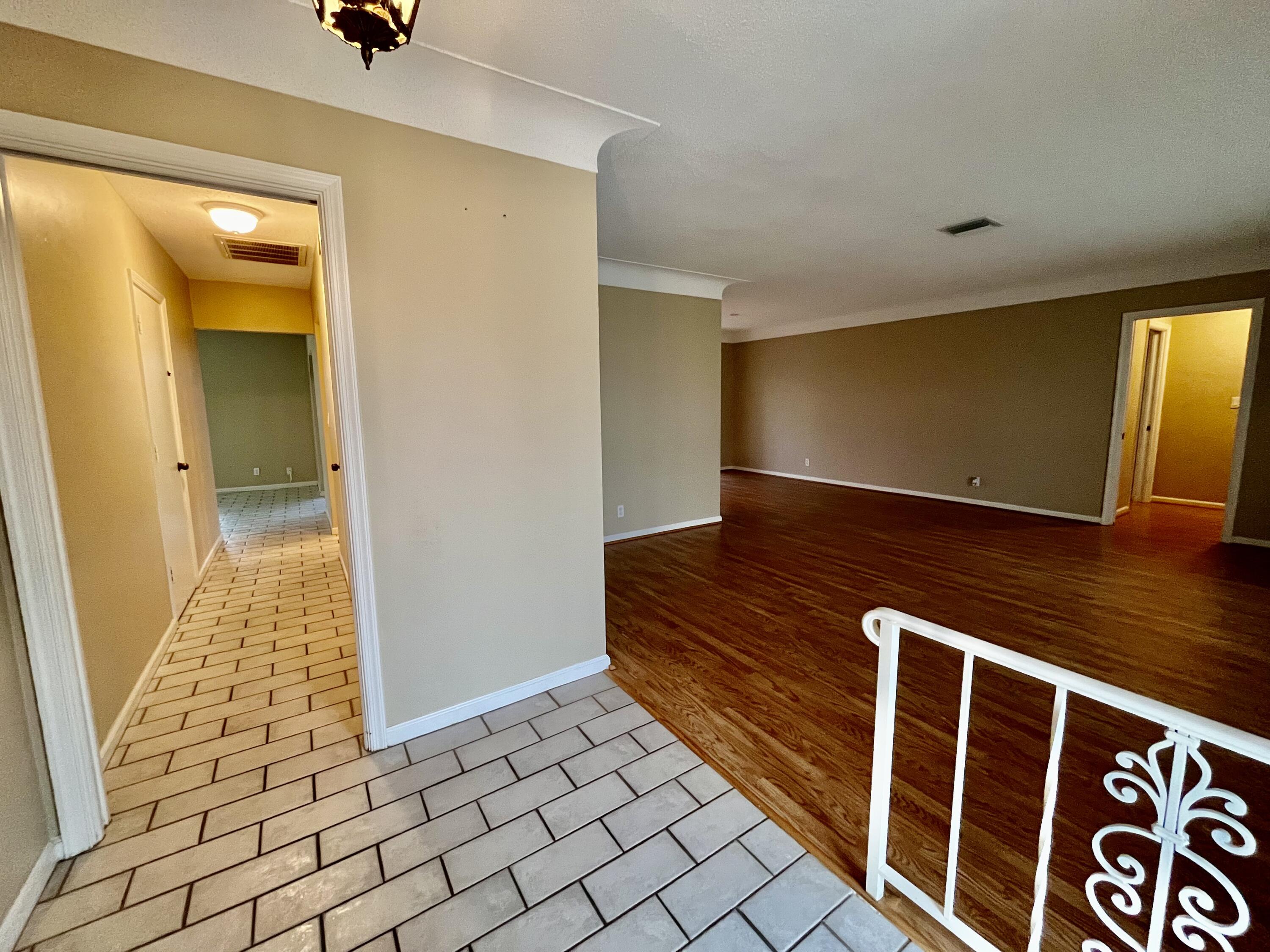 1939 Sharon Street Boca Raton, FL 33486 - Photo 3 of 26 IMG_2929