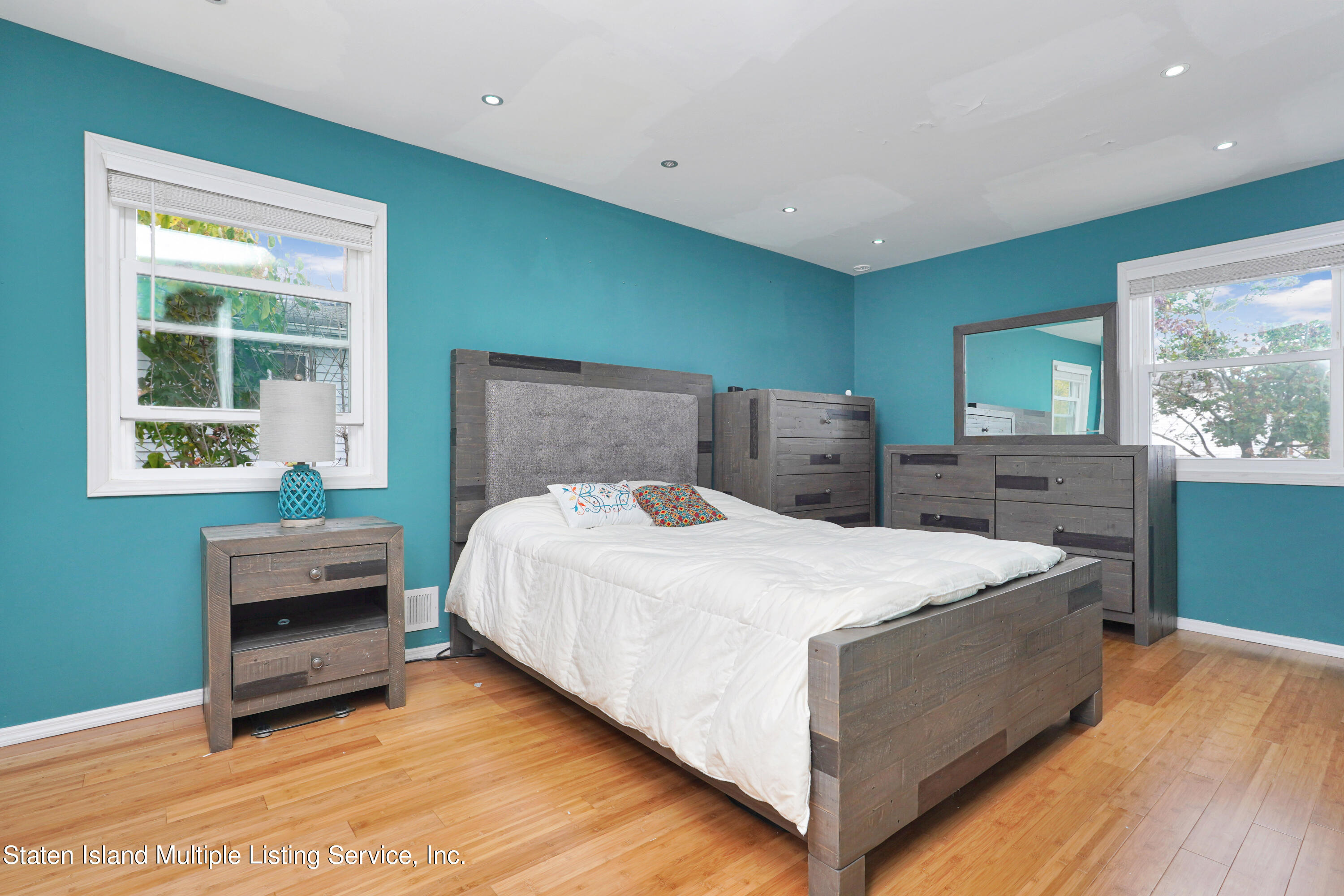 234 Woodrow Road Staten Island, NY 10312 - Photo 13 of 28 (13) PRIMARY BEDROOM
