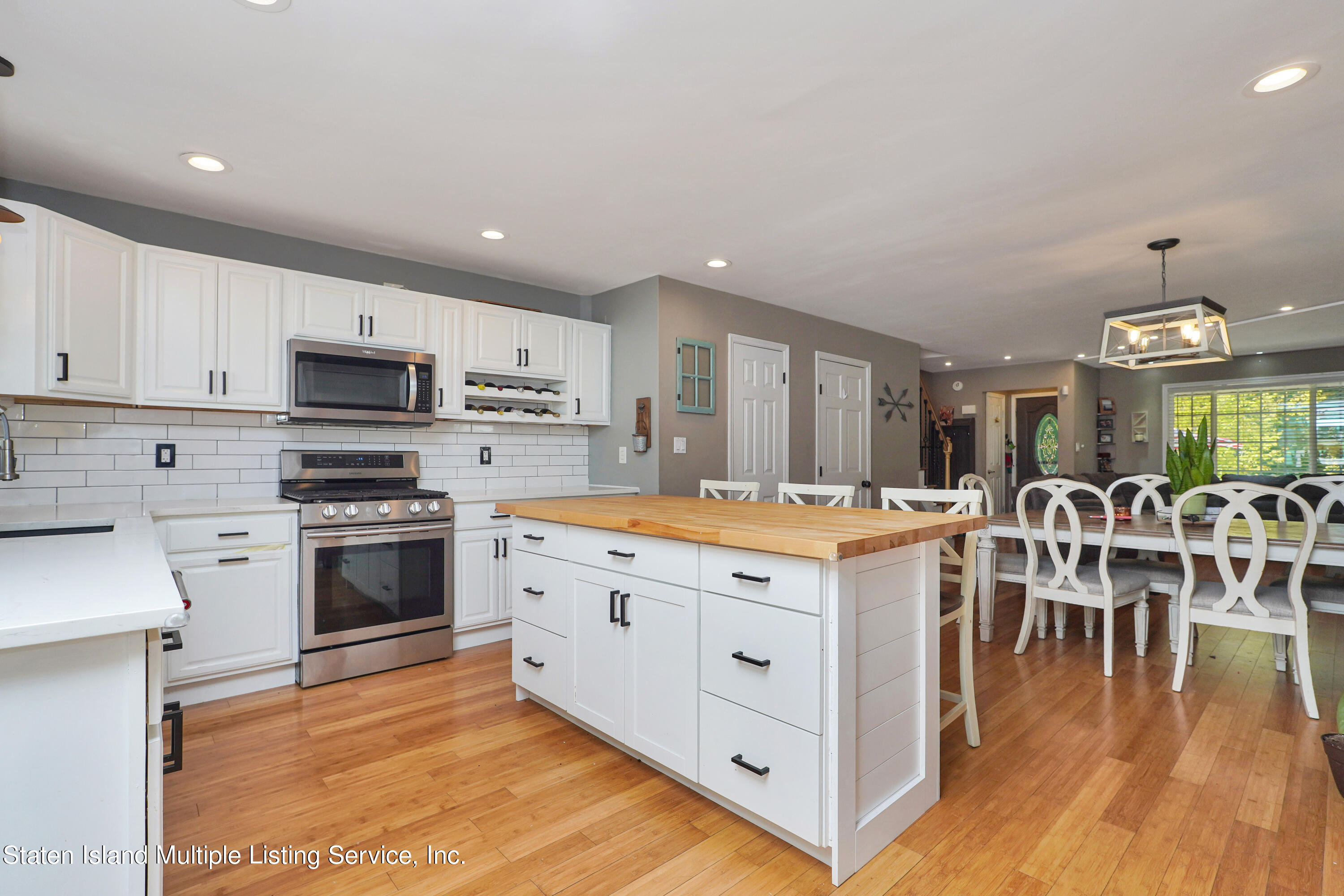 234 Woodrow Road Staten Island, NY 10312 - Photo 7 of 28 (7) KITCHEN