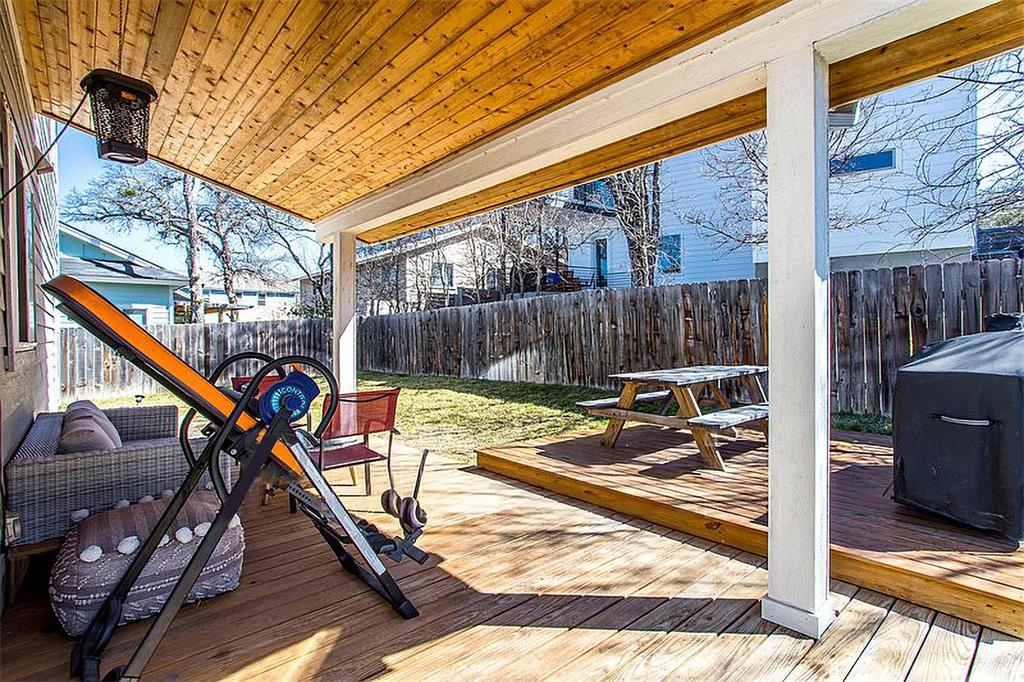 1311 Fort Branch Boulevard Austin, TX 78721 - Photo 25 of 27 Deck featuring a fenced backyard