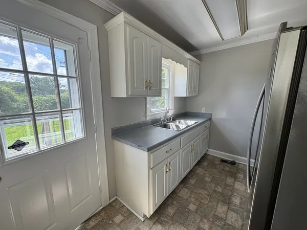 $1,200 | 129 Clearview Drive, Clarksville, TN 37043