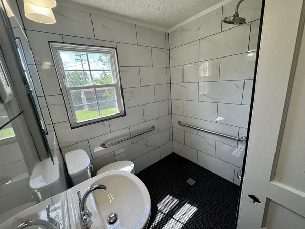 $1,200 | 129 Clearview Drive, Clarksville, TN 37043