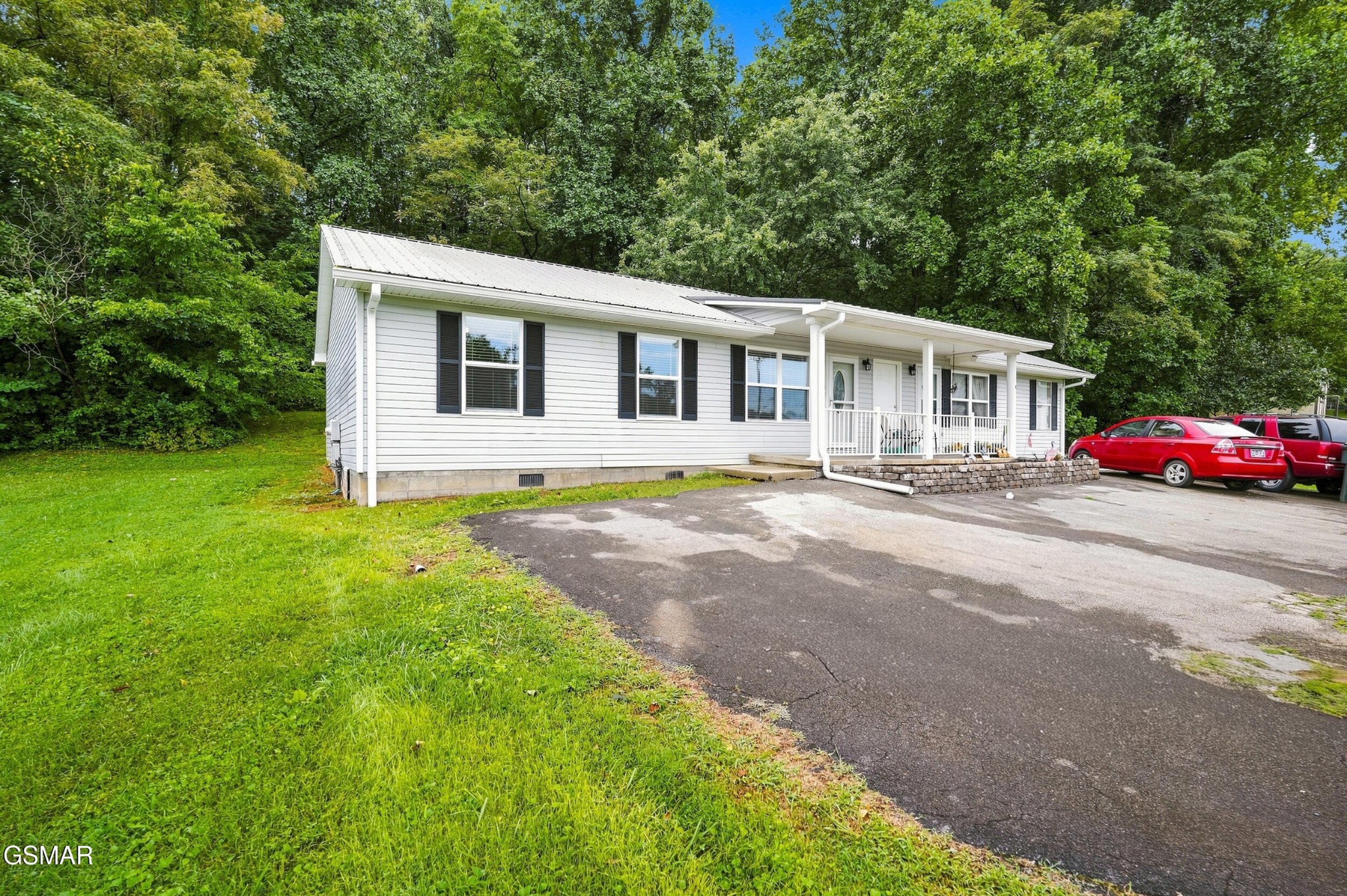 377 Bandy Road Greeneville, TN 37743 - Photo 3 of 36 Gallery Image 3