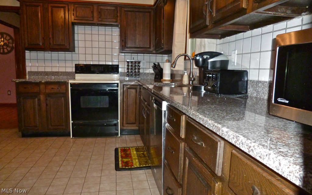 2740 Haines Road Madison, OH 44057 - Photo 10 of 25