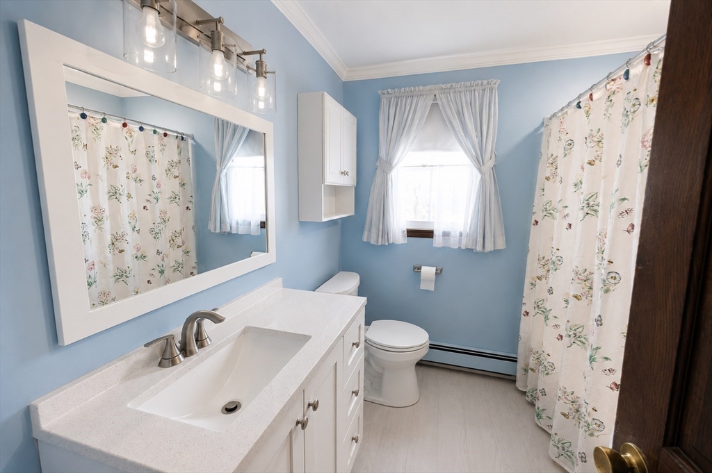 42 Stowe Road Grafton, MA 01519 - Photo 19 of 36 Gallery Image 19