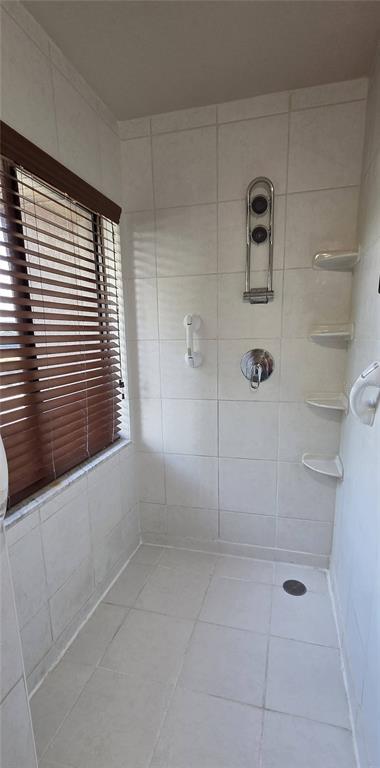 2076 River Basin Terrace Punta Gorda, FL 33982 - Photo 23 of 38 a bathroom with a shower