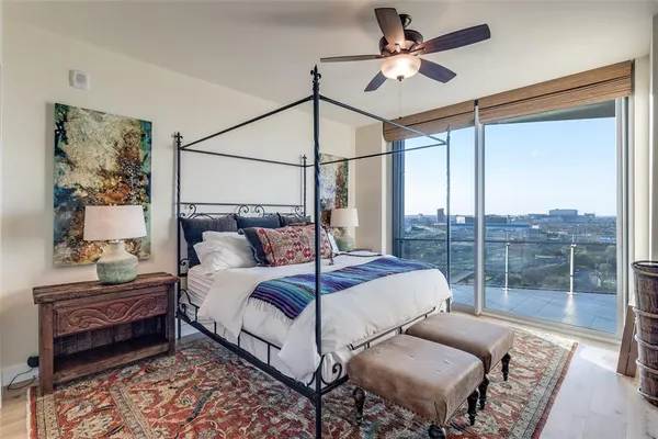 $1,375,000 | 3130 North Harwood Street, Unit 1604, Dallas, TX 75201