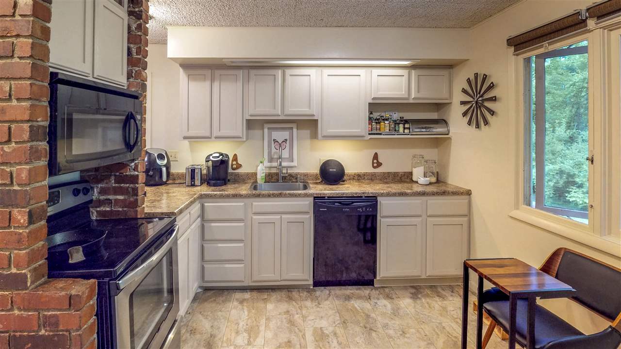 4950 Cedar Crest Road Bloomington, IN 47401 - Photo 5 of 31 Gallery Image 5