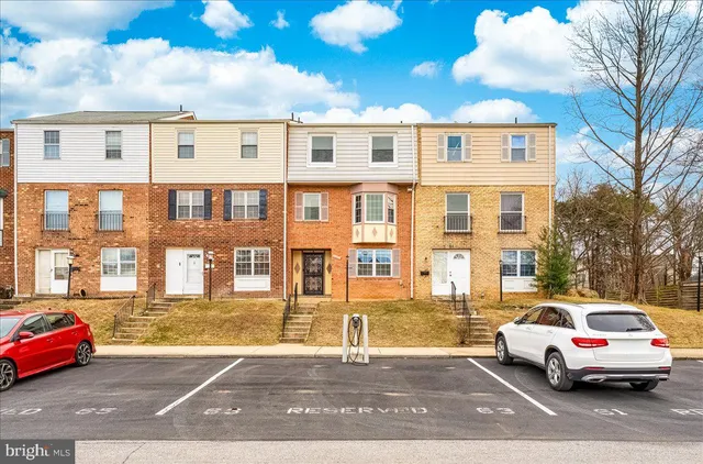 $2,700 | 63 Timber Rock Road, Gaithersburg, MD 20878