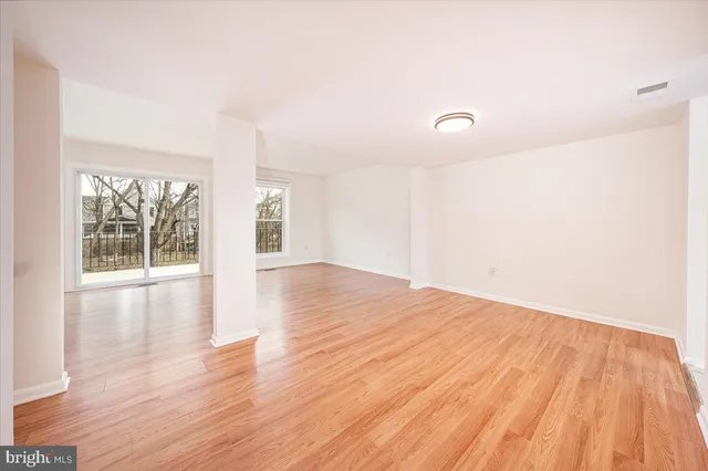 $2,700 | 63 Timber Rock Road, Gaithersburg, MD 20878