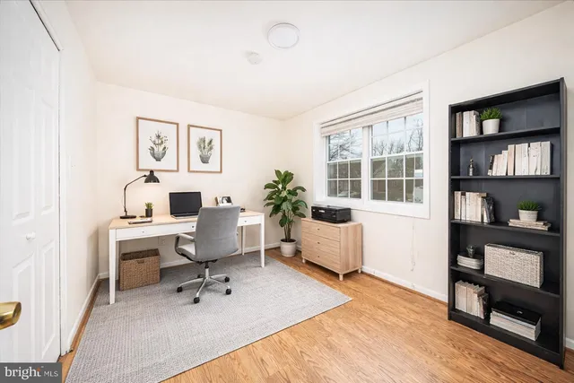 $2,700 | 63 Timber Rock Road, Gaithersburg, MD 20878