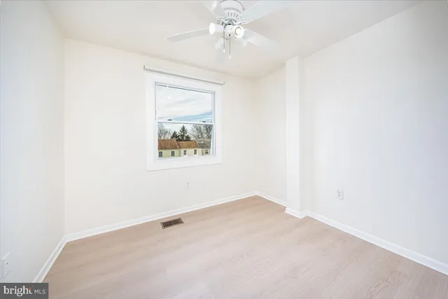 $2,700 | 63 Timber Rock Road, Gaithersburg, MD 20878