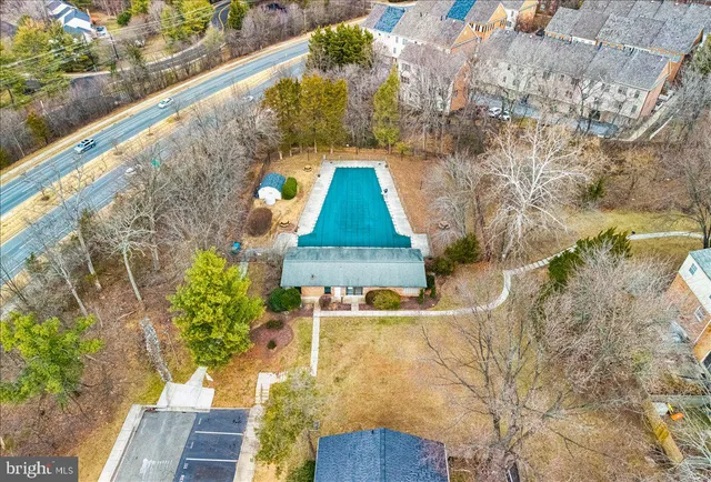 $2,700 | 63 Timber Rock Road, Gaithersburg, MD 20878