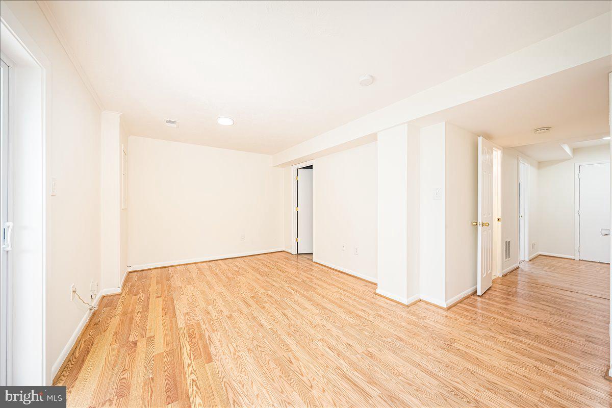 63 Timber Rock Road Gaithersburg, MD 20878 - Photo 9 of 51 Entry Level Family room