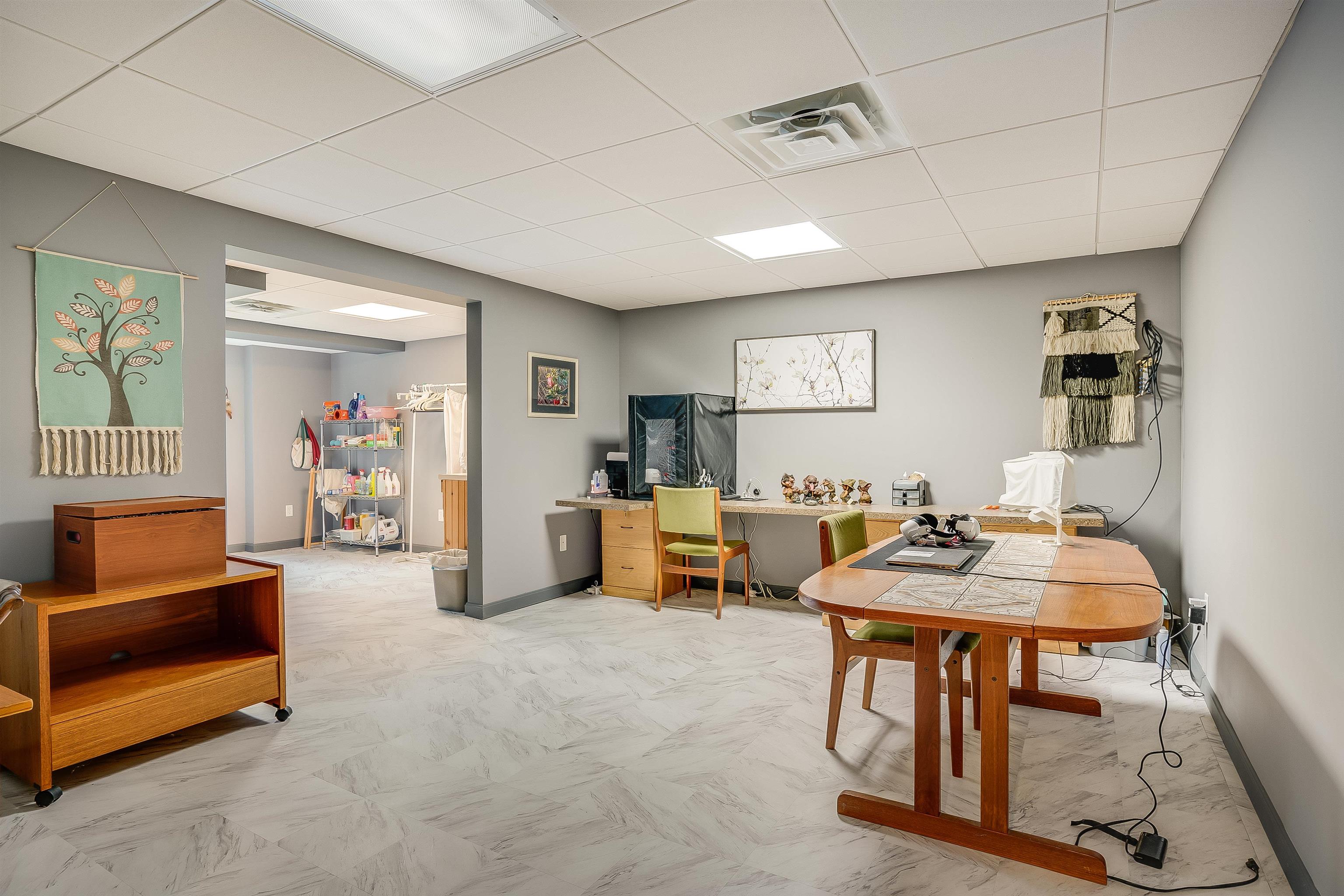 573 Bedford Road New Boston, NH 03070 - Photo 21 of 40 Gallery Image 21
