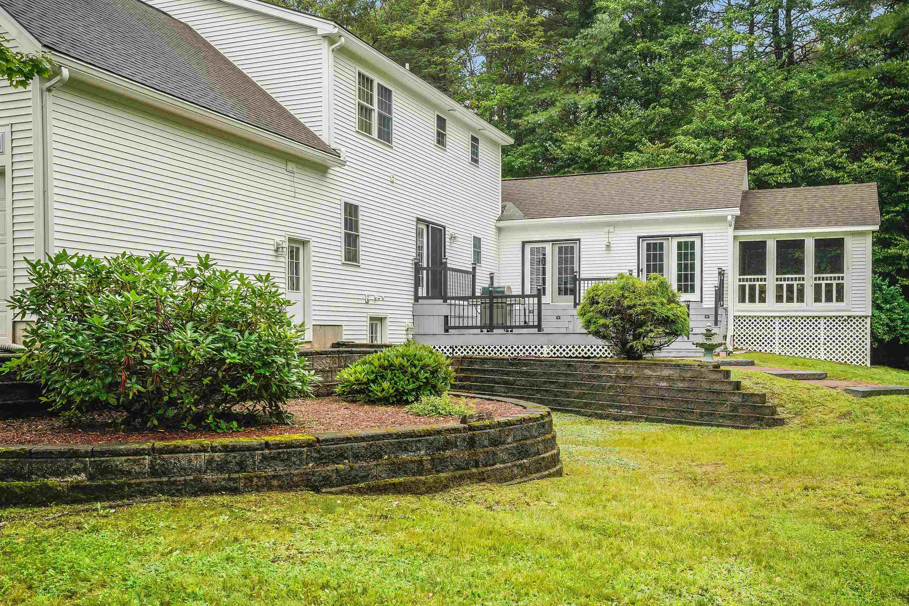573 Bedford Road New Boston, NH 03070 - Photo 26 of 40 Gallery Image 26