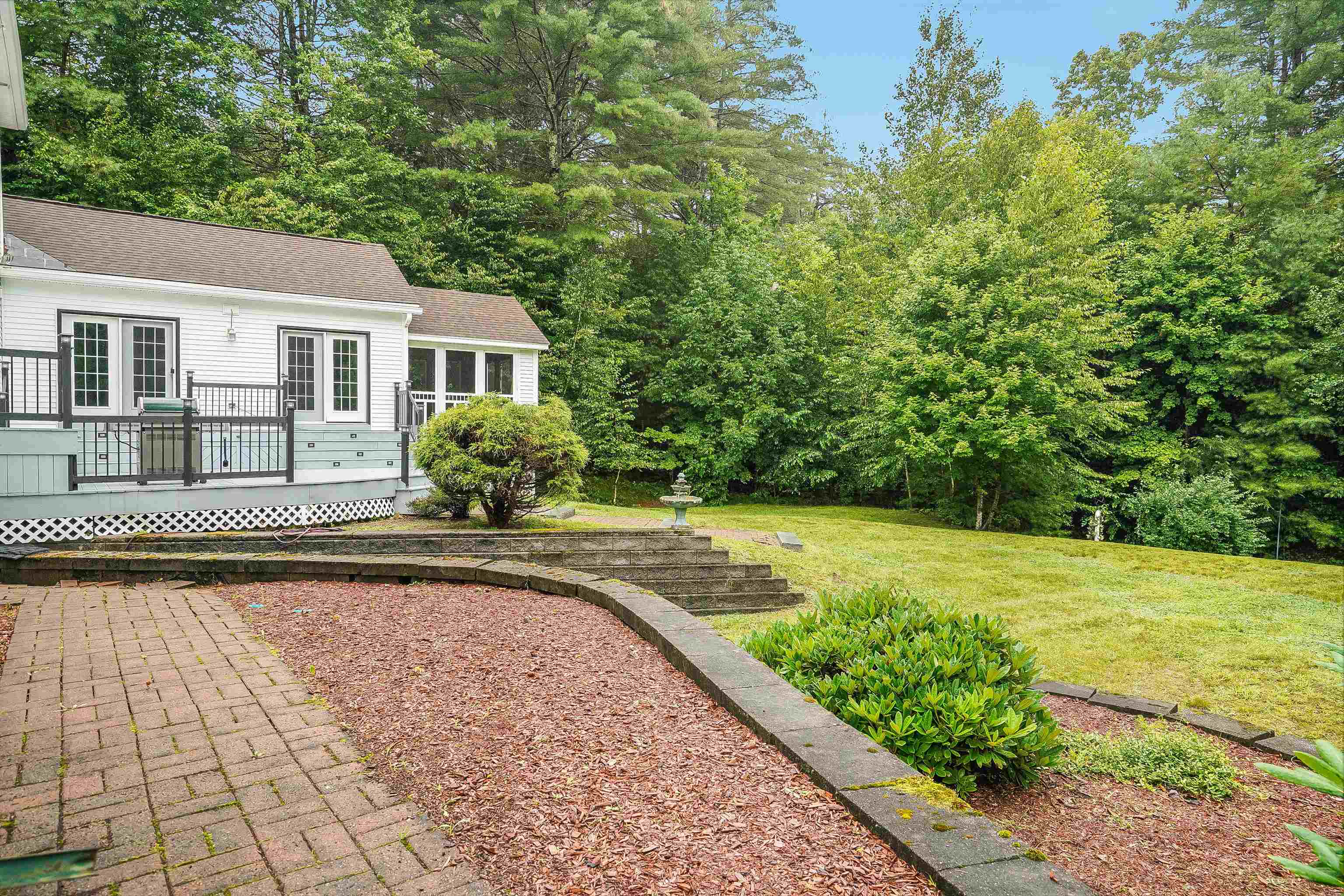 573 Bedford Road New Boston, NH 03070 - Photo 32 of 40 Gallery Image 32