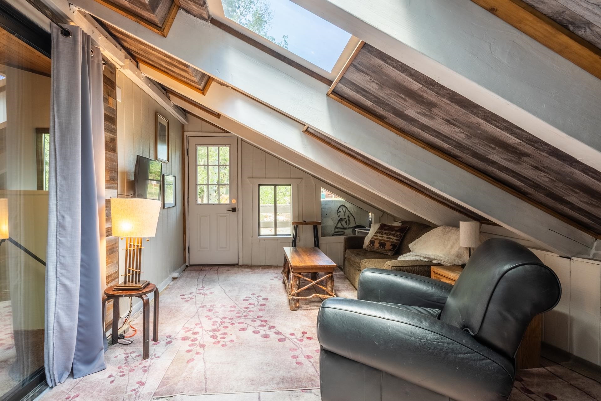 64 Pinehurst Drive Mammoth Lakes, CA 93546 - Photo 19 of 46