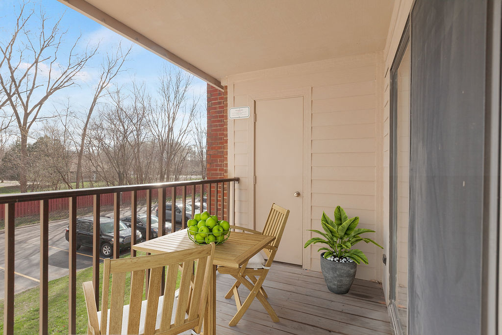 1919 North Hicks Road, Unit 209 Palatine, IL 60074 - Photo 16 of 20