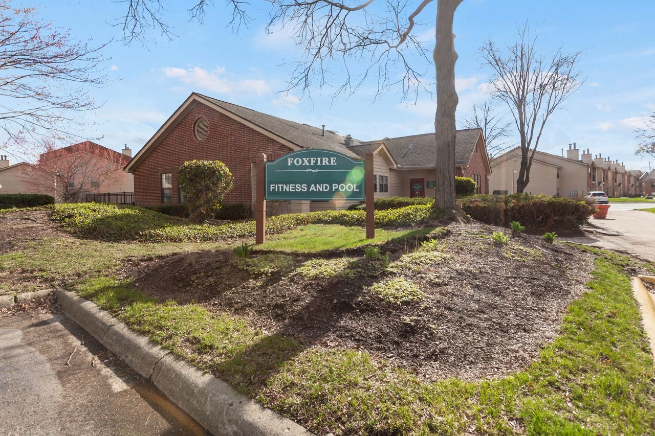 1919 North Hicks Road, Unit 209 Palatine, IL 60074 - Photo 17 of 20