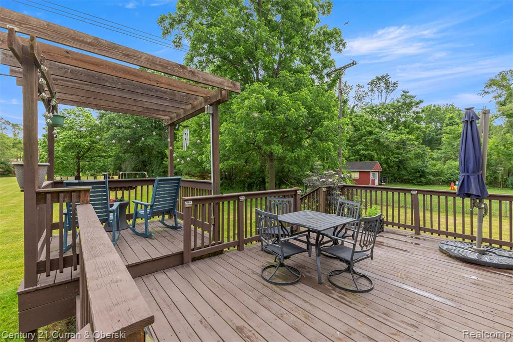 18491 Savage Road Belleville, MI 48111 - Photo 9 of 49