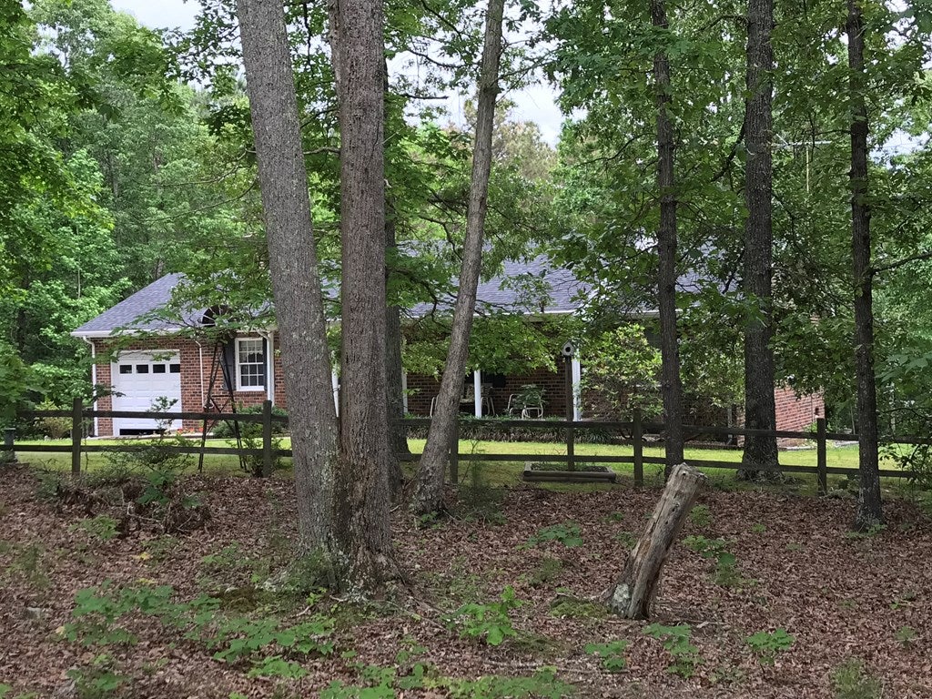 1192 Grape Lawn Road Burkeville, VA 23922 - Photo 8 of 30 Gallery Image 8