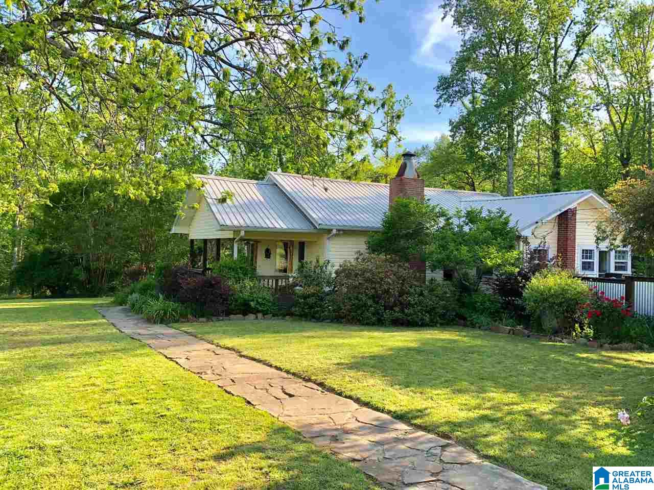 201 Holt Circle Hayden, AL 35079 - Photo 7 of 17