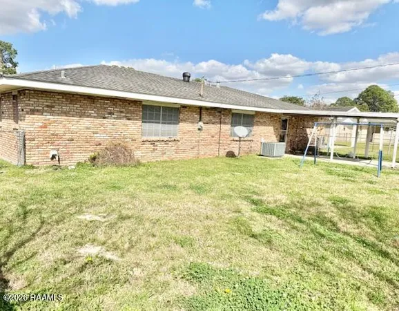 $1,400 | 948 Mary Avenue, Opelousas, LA 70570