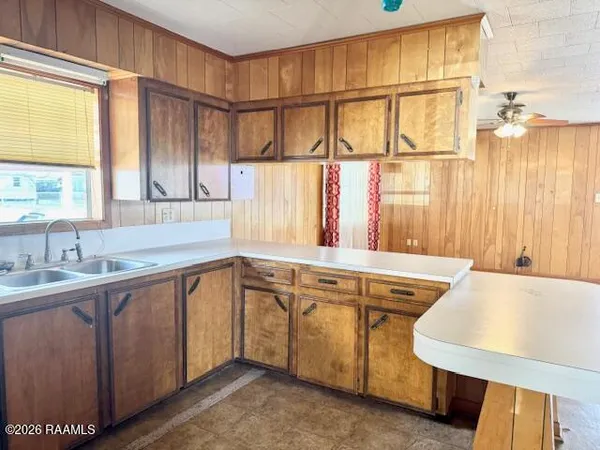 $1,400 | 948 Mary Avenue, Opelousas, LA 70570