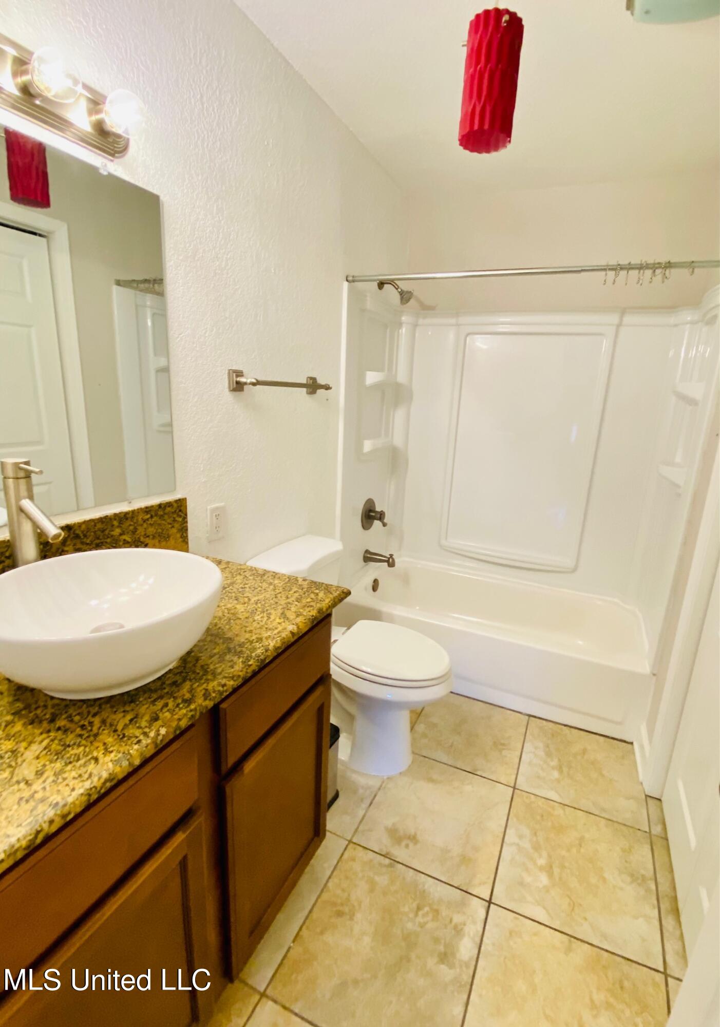 928 Courthouse Road, Unit 39 Gulfport, MS 39507 - Photo 12 of 14 IMG_0915