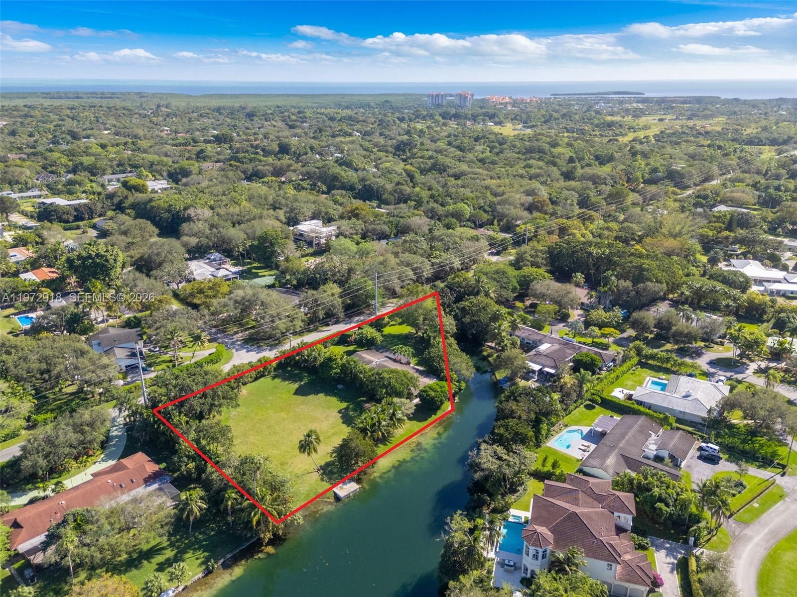12950 Southwest 67th Avenue Pinecrest, FL 33156 - Photo 4 of 43