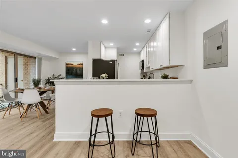 $315,000 | 5115 Crossfield Court, Unit 13, Rockville, MD 20852