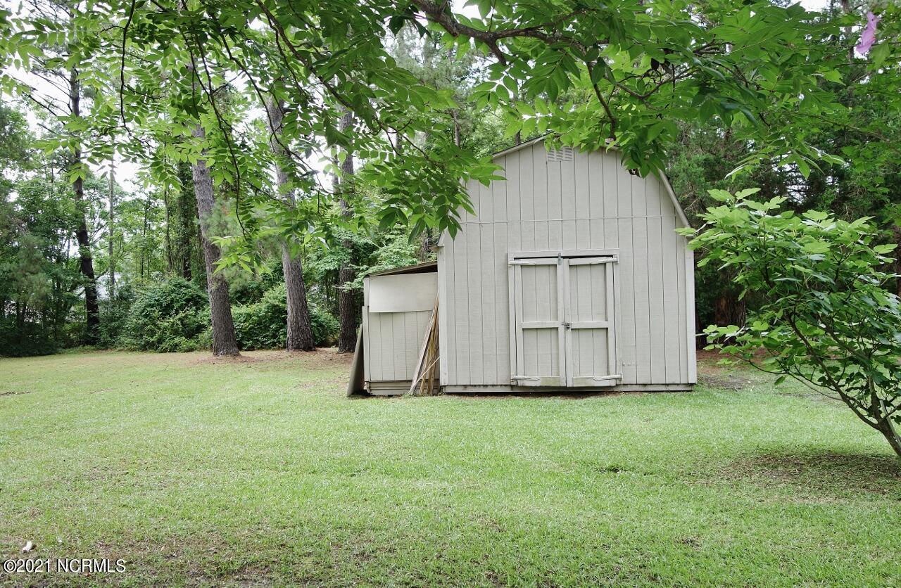 850 Calabash Road Northwest Calabash, NC 28467 - Photo 10 of 13 Shed Building