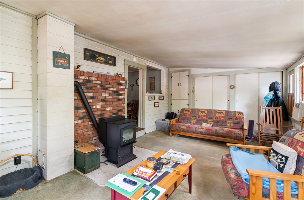 155 Riverside Drive Northampton, MA 01062 - Photo 20 of 30