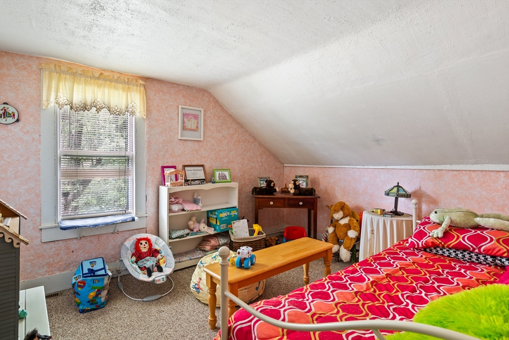 155 Riverside Drive Northampton, MA 01062 - Photo 27 of 30