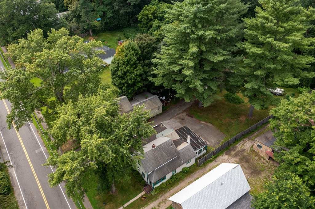 155 Riverside Drive Northampton, MA 01062 - Photo 5 of 30