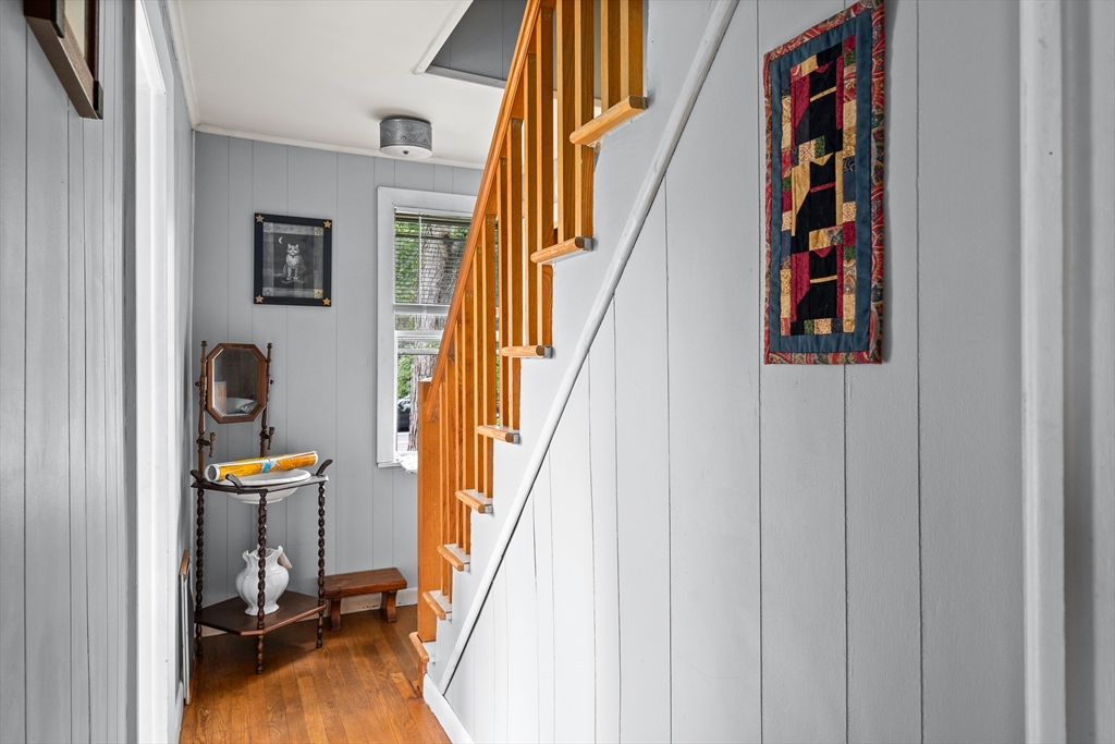 155 Riverside Drive Northampton, MA 01062 - Photo 8 of 30