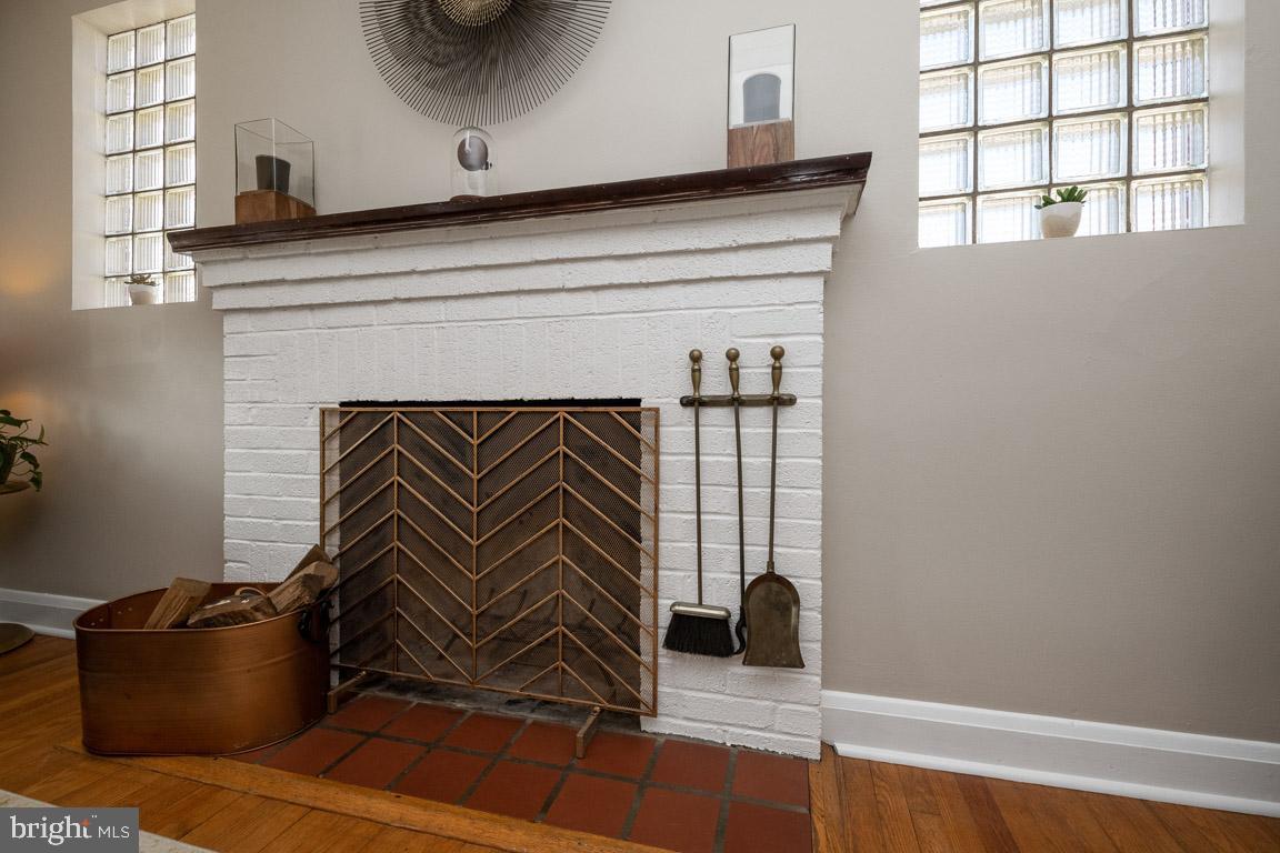 1600 Hardwick Road Towson, MD 21286 - Photo 8 of 34 Wood-burning fireplace
