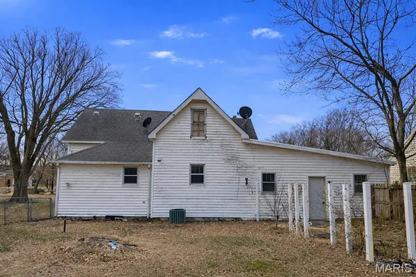 $94,900 | 217 South Lincoln Street, East Prairie, MO 63845