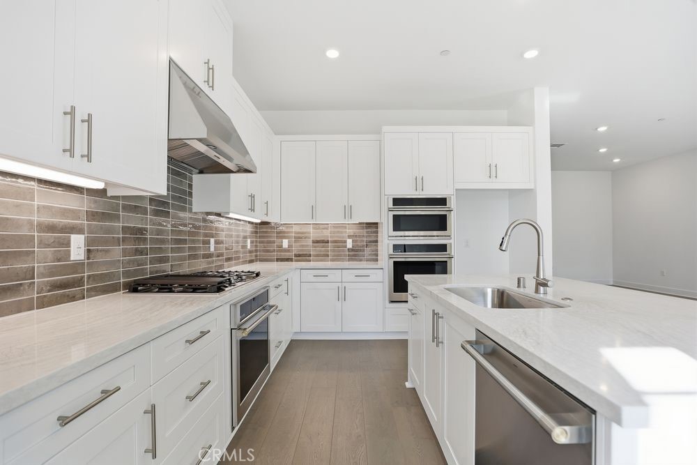 673 Beacon Irvine, CA 92618 - Photo 4 of 21 673 Beacon - Ready Now!