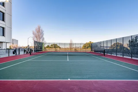$495,000 | 6363 Christie Avenue, Unit 525, Emeryville, CA 94608