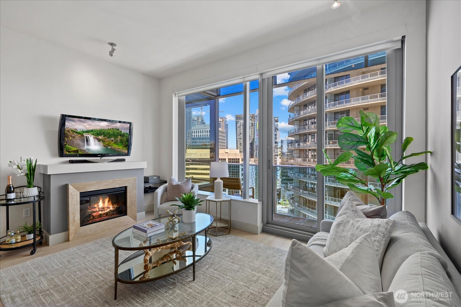 737 Olive Way, Unit 1903 Seattle, WA 98101 - Photo 20 of 40